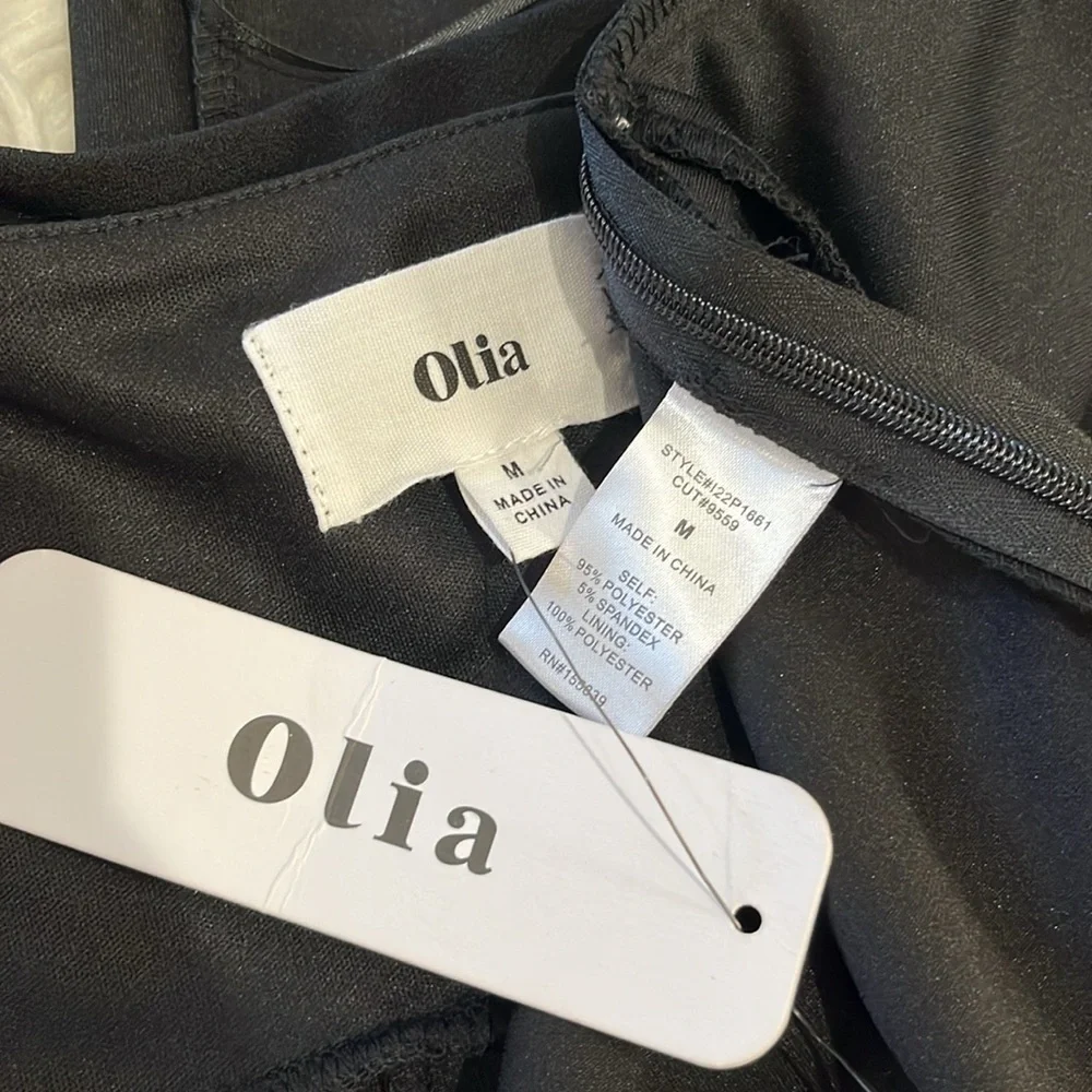 NWT Vici \\ Olia Black ‘Brayden’ One Shoulder Jumpsuit - Picture 15 of 16